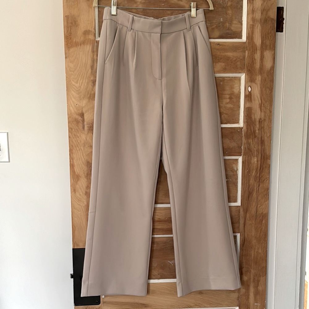A&F Sloane Tailored Wide Leg Trouser